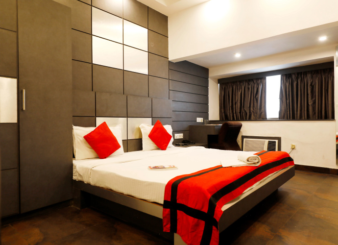 Hotel Trimoorti