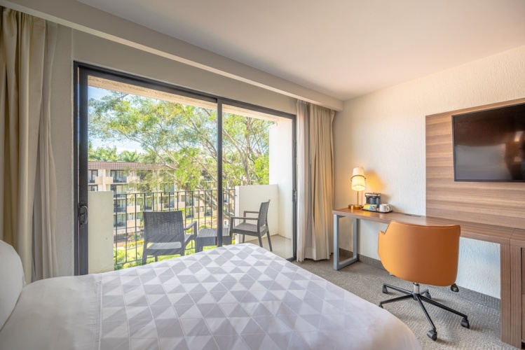 Standard Double room with balcony and with pool view