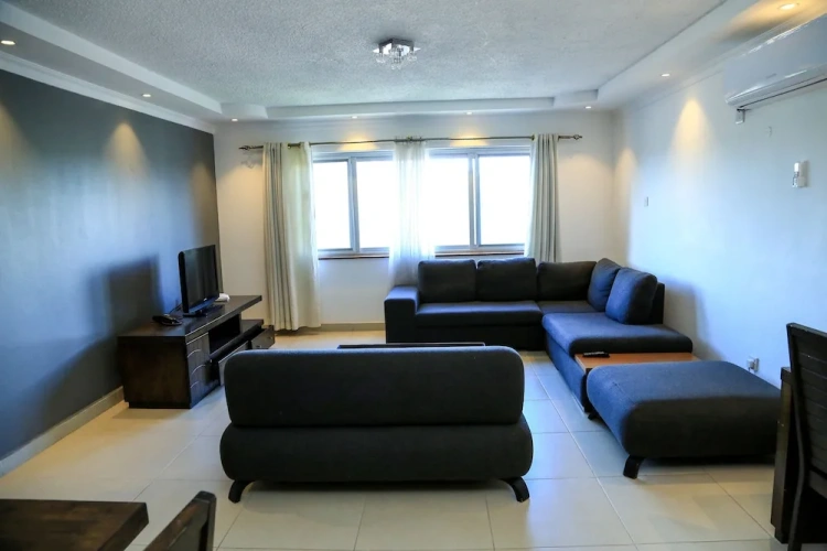 3 Bedrooms Executive Apartment