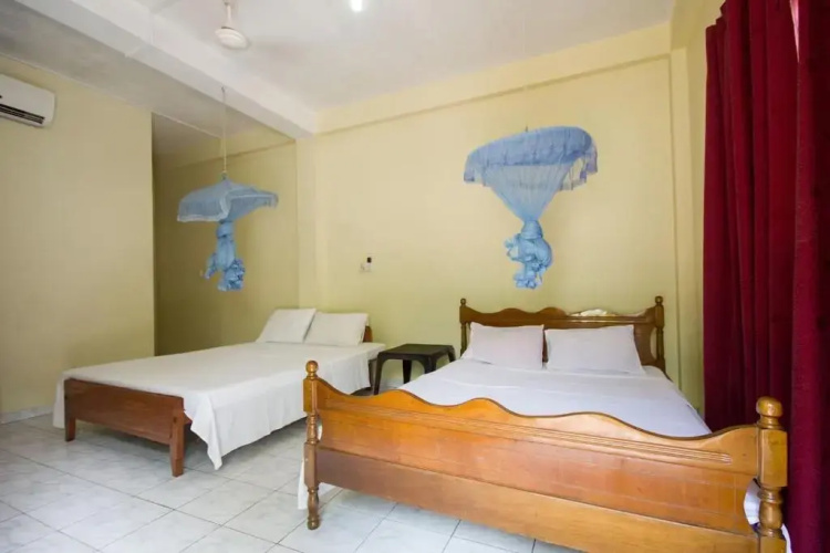 Deluxe Family room