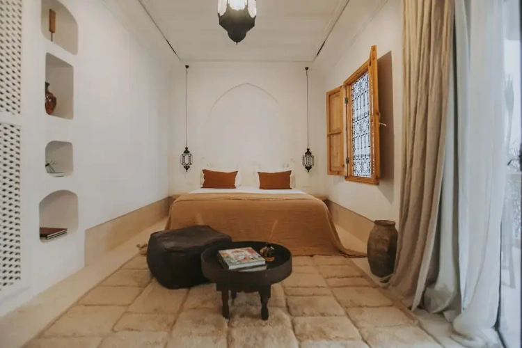 Luxury Double room with balcony and with garden view