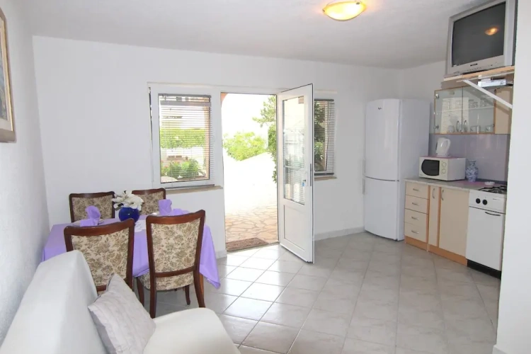 1 Bedroom Basement Apartment