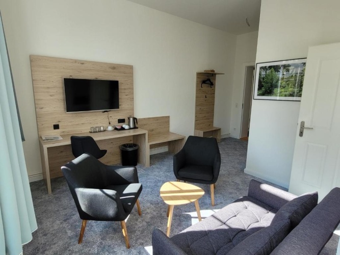 1 Bedroom Suite