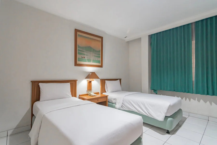 Hotel Yehezkiel Surapati
