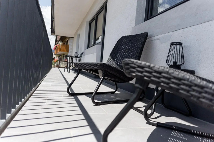 Inin Apartments