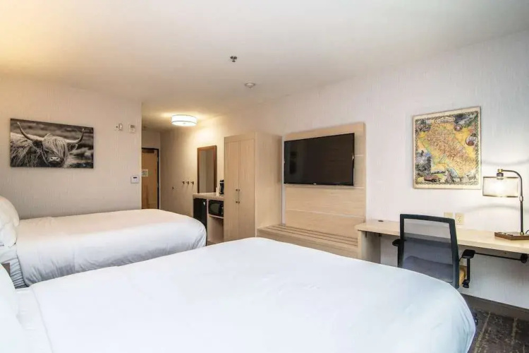 Holiday Inn Express & Suites Kalispell