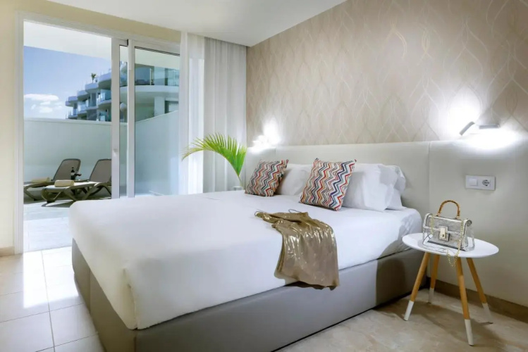 Marinell Collection Palm-Mar
