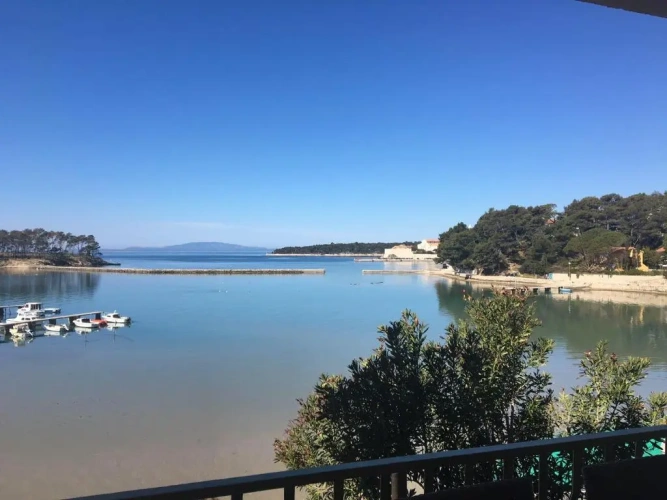 2 Bedrooms Apartment with sea view