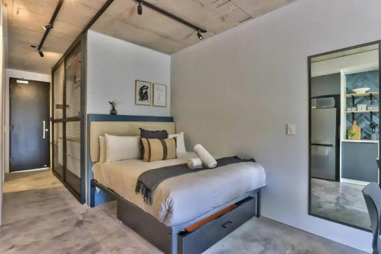 Ideal work from home,studio in new development!