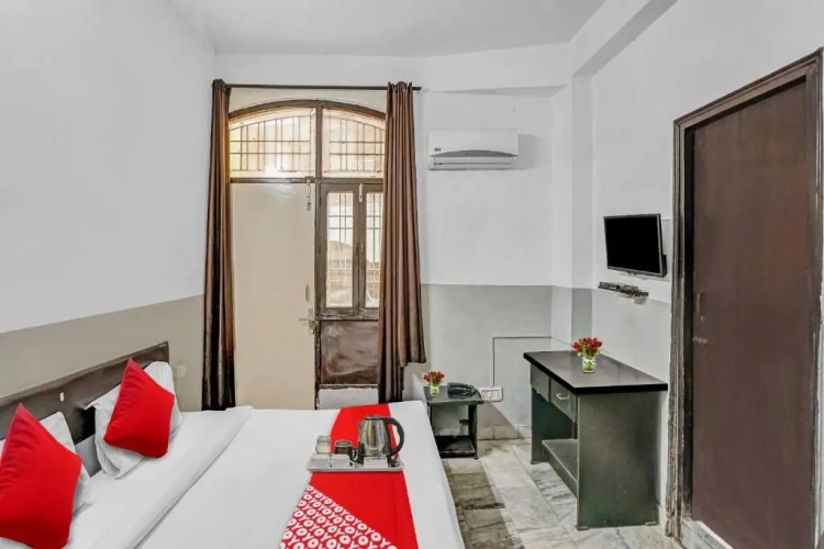 Classic Triple room