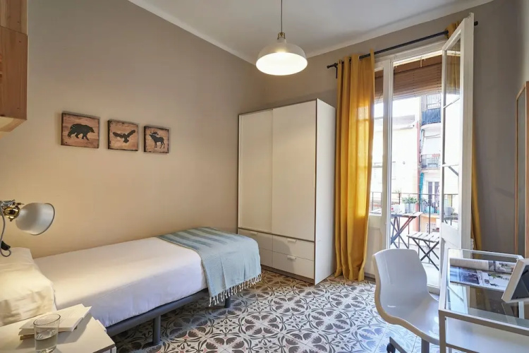 BeBarceloner Sants Apartments