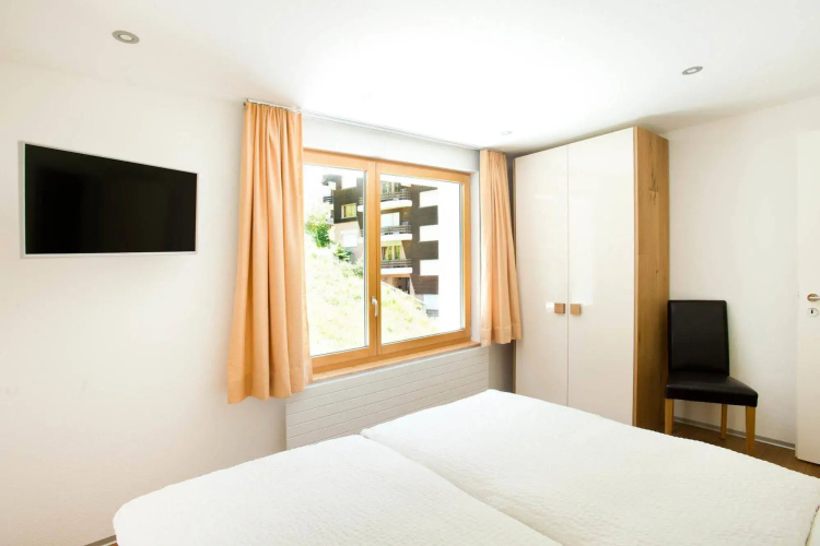 Jolimont Apartments