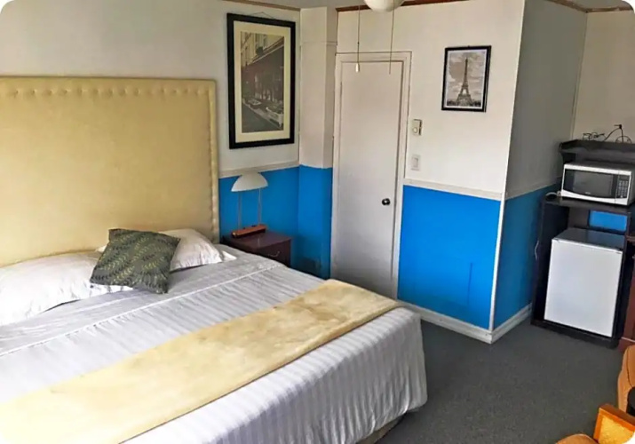 Manor Motel