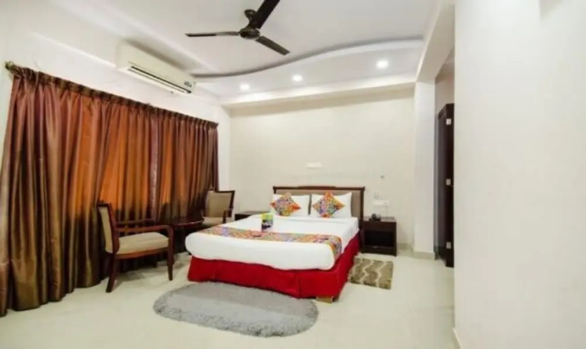 FabHotel Oriental Suites III