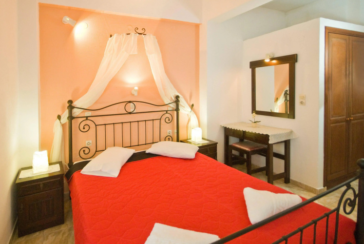 Anessis Apartments