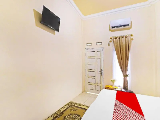 OYO 91129 D'ta Kost Syariah
