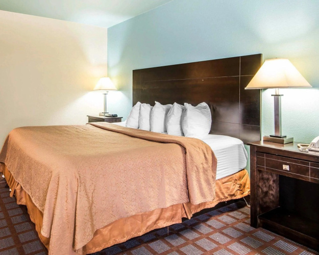 SureStay Plus Hotel by Best Western Blue Springs