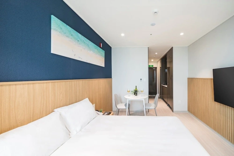 Superior Double room with city view