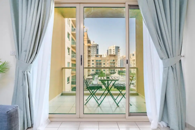 Luxe 1BD Sleeps 4 Parking Pool Gym