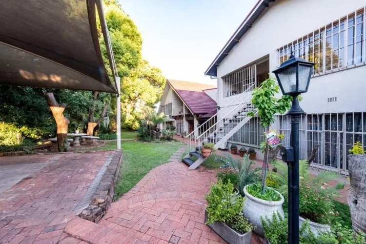 2 Bedrooms Apartment with balcony and with view