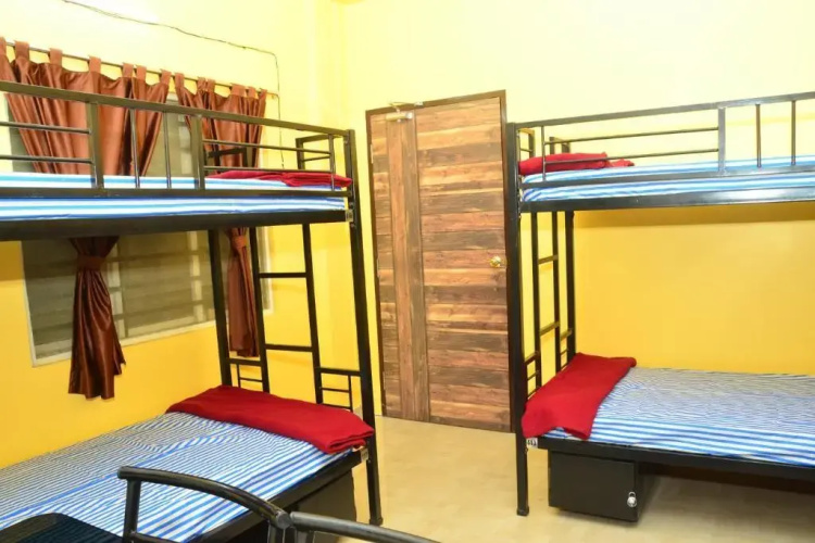 Tranquil AC Luxury Hostel