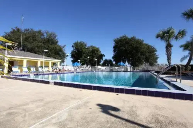 Lake Magic Park Model 15