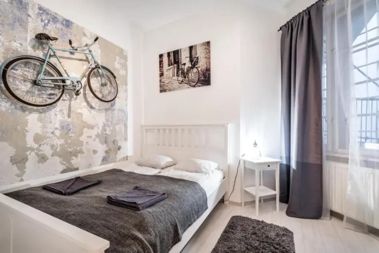 1 Bedroom Apartment