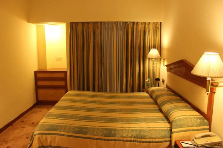 Hotel Sagar Plaza