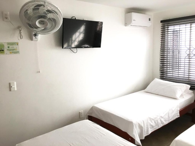 Standard Triple room