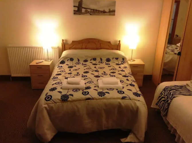 Rosebery House