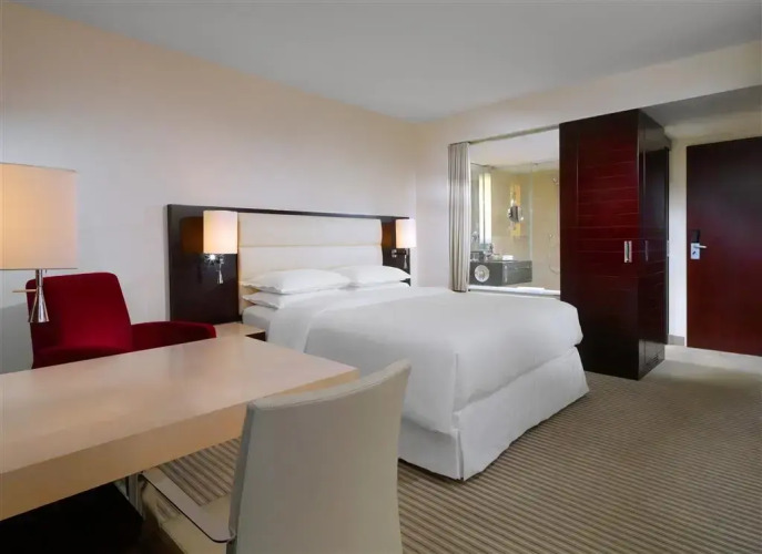 Sheraton Munich Arabellapark HotelOver view