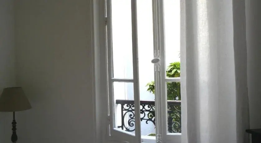 La Cour Du 5me