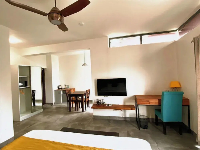 Aura Corporate Suites