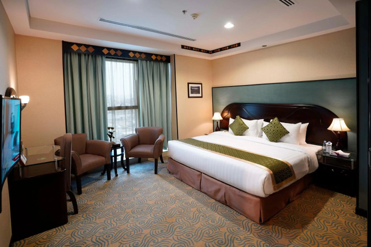 Awaliv International Hotel