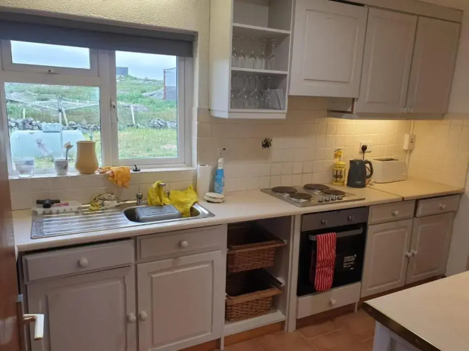 Achonry, Ballyconneely