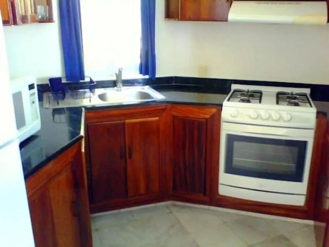 2 Bedrooms Standard Family room with ocean view
