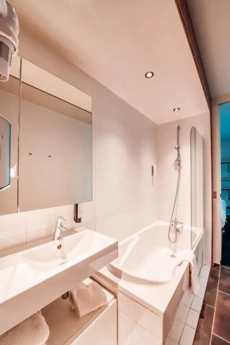 1 Bedroom Double Apartment