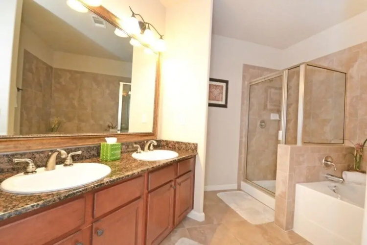 Under The Palms 3 Bedroom Condo by RedAwning