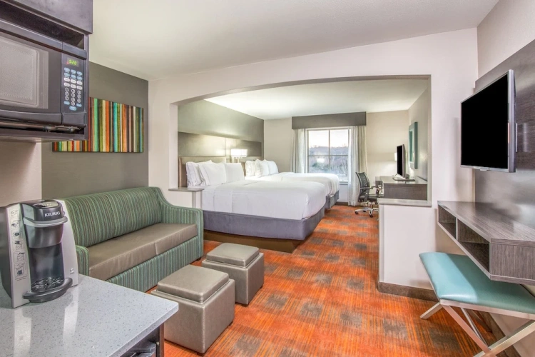 1 Bedroom Double Suite