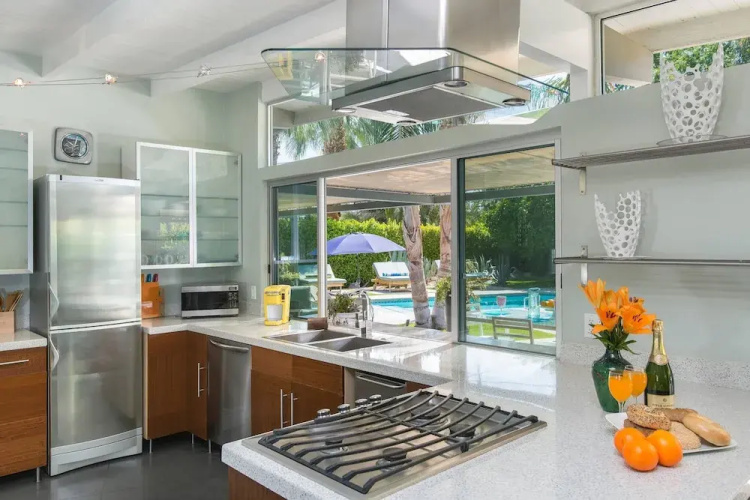 Mesa Mid Century