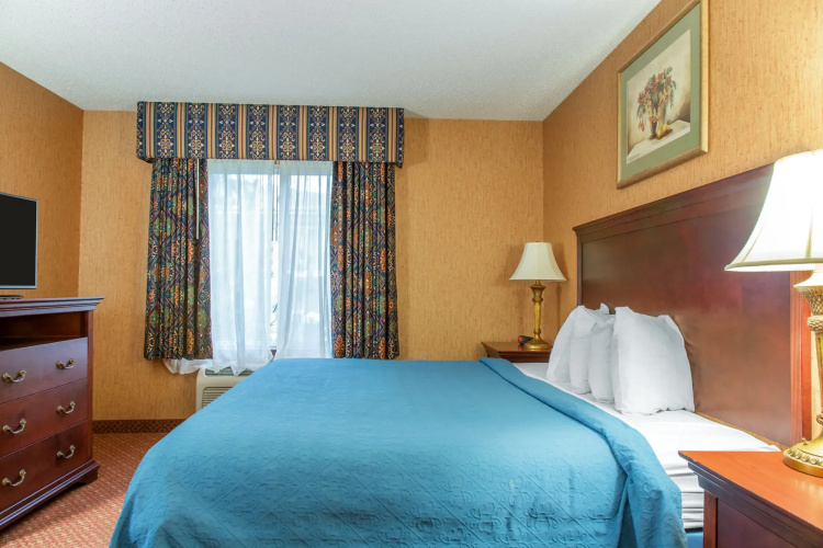 Quality Inn & Suites