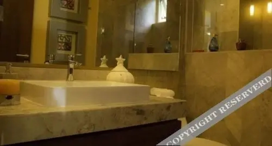 Luxury Condo V177 Romantic ZoneOver view