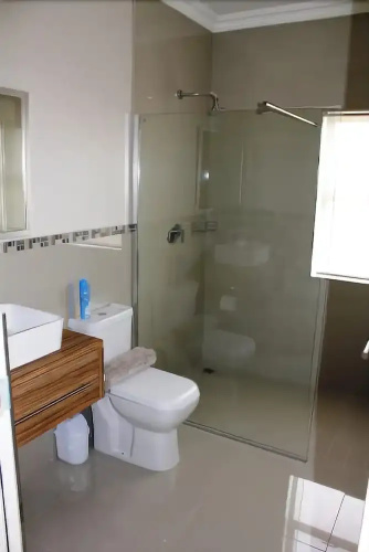 8 Tolbos Self catering