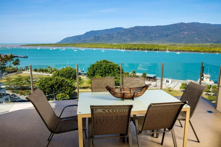 1 Bedroom Premium Apartment with sea view