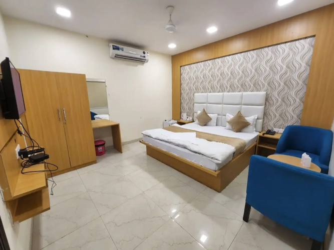 Hotel Mandakini Royale