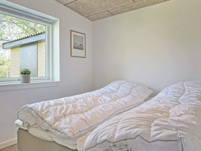 6 Person Holiday Home in Ronne-by Traum