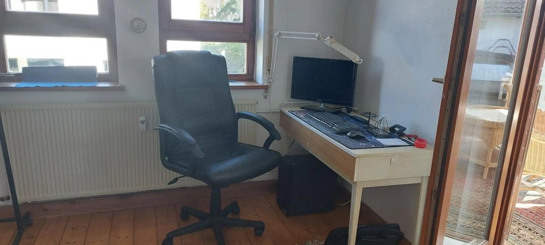 Helle ruhige Zimmer zu vermieten