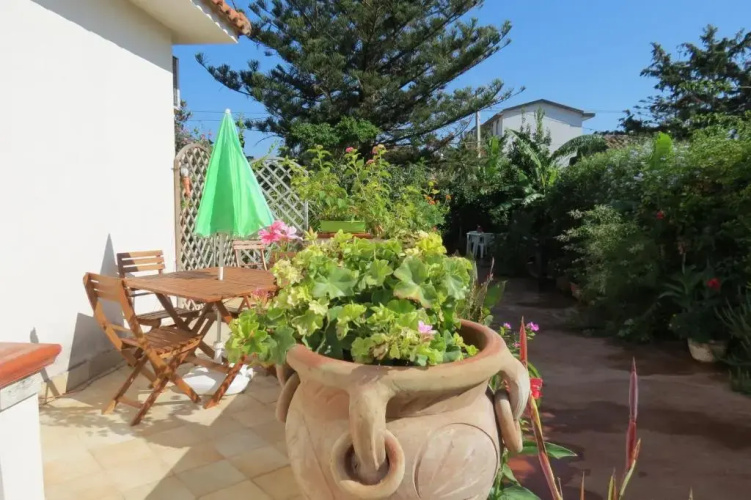 Il Roseto di Betty Appartamento in villa S1