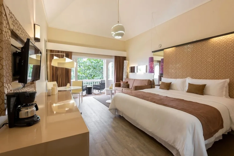 Premium room with garden view