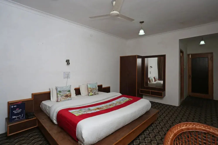OYO 4759 Nishat Hill Resort